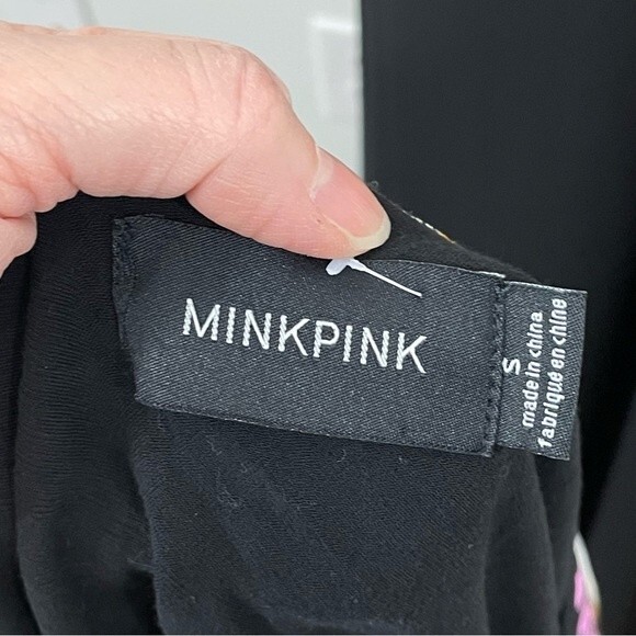 Minkpink Lost In Paradise Black Floral Printed Blouse Size SMALL - Picture 5 of 7